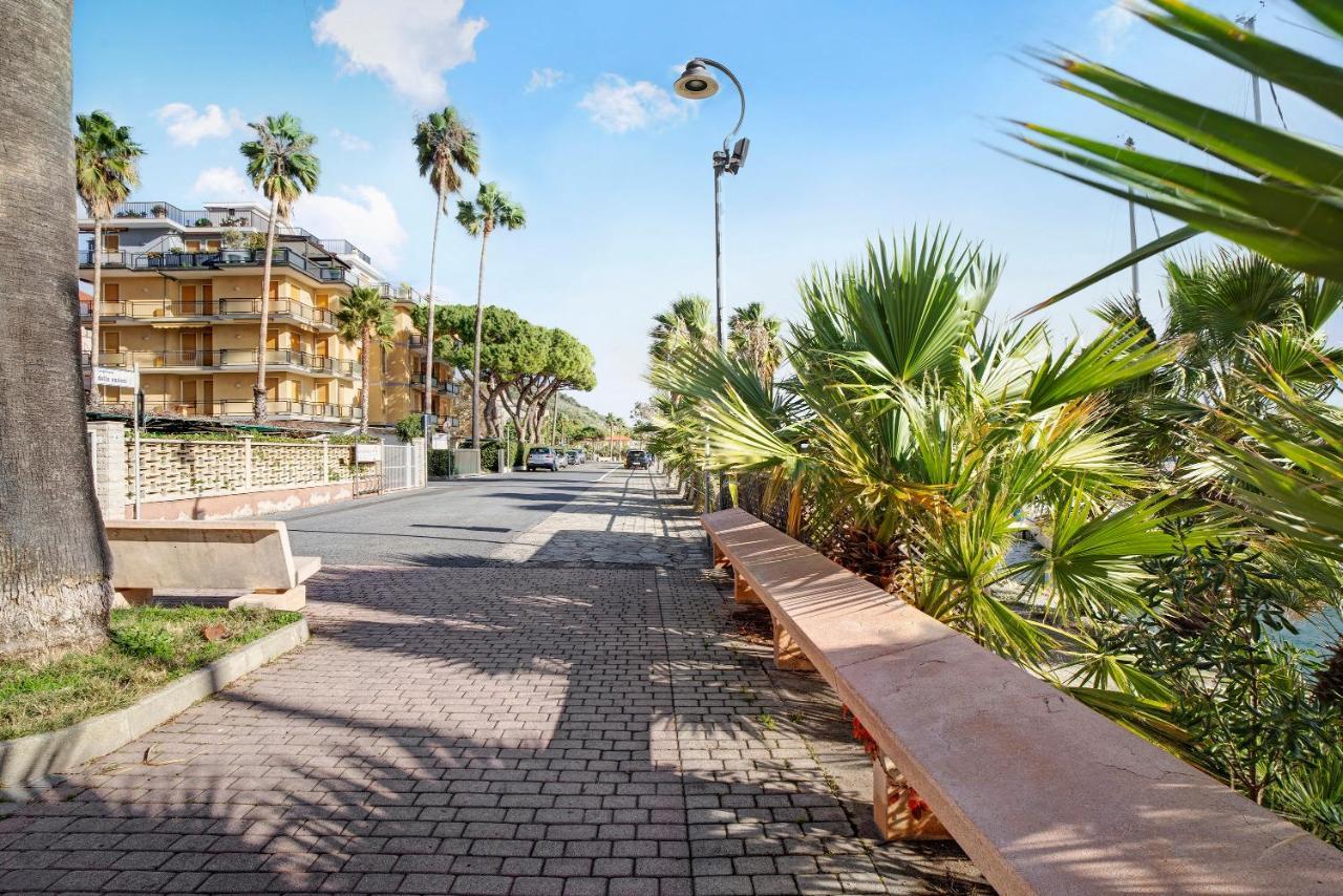 דירות סן ברתולומיאו אל מארה Casa Laura Elena מראה חיצוני תמונה
